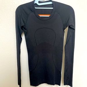 Swiftly Tech Long-Sleeve